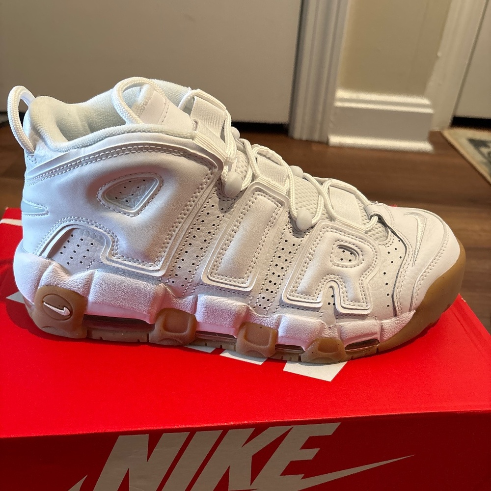 Air more uptempo size 8.5